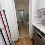 別荘 Bright 2-bedroom With Pool Access In