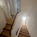 Bright 2-bedroom With Pool Access In 別荘