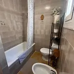 Bright 2-bedroom With Pool Access In *