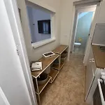 Bright 2-bedroom With Pool Access In 別荘 *