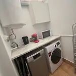 Bright 2-bedroom With Pool Access In *