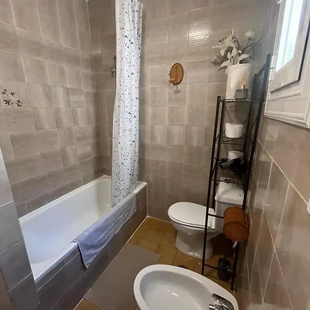 Bright 2-bedroom With Pool Access In *