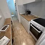 Bright 2-bedroom With Pool Access In Torrevieja